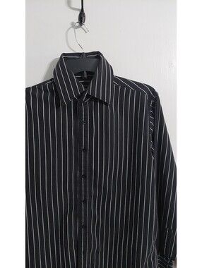 Level Ten Men's Black Pinstripe Button-Up Dress Shirt Medium